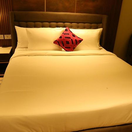 Dreamz Inn & Suites Zirakpur Dış mekan fotoğraf