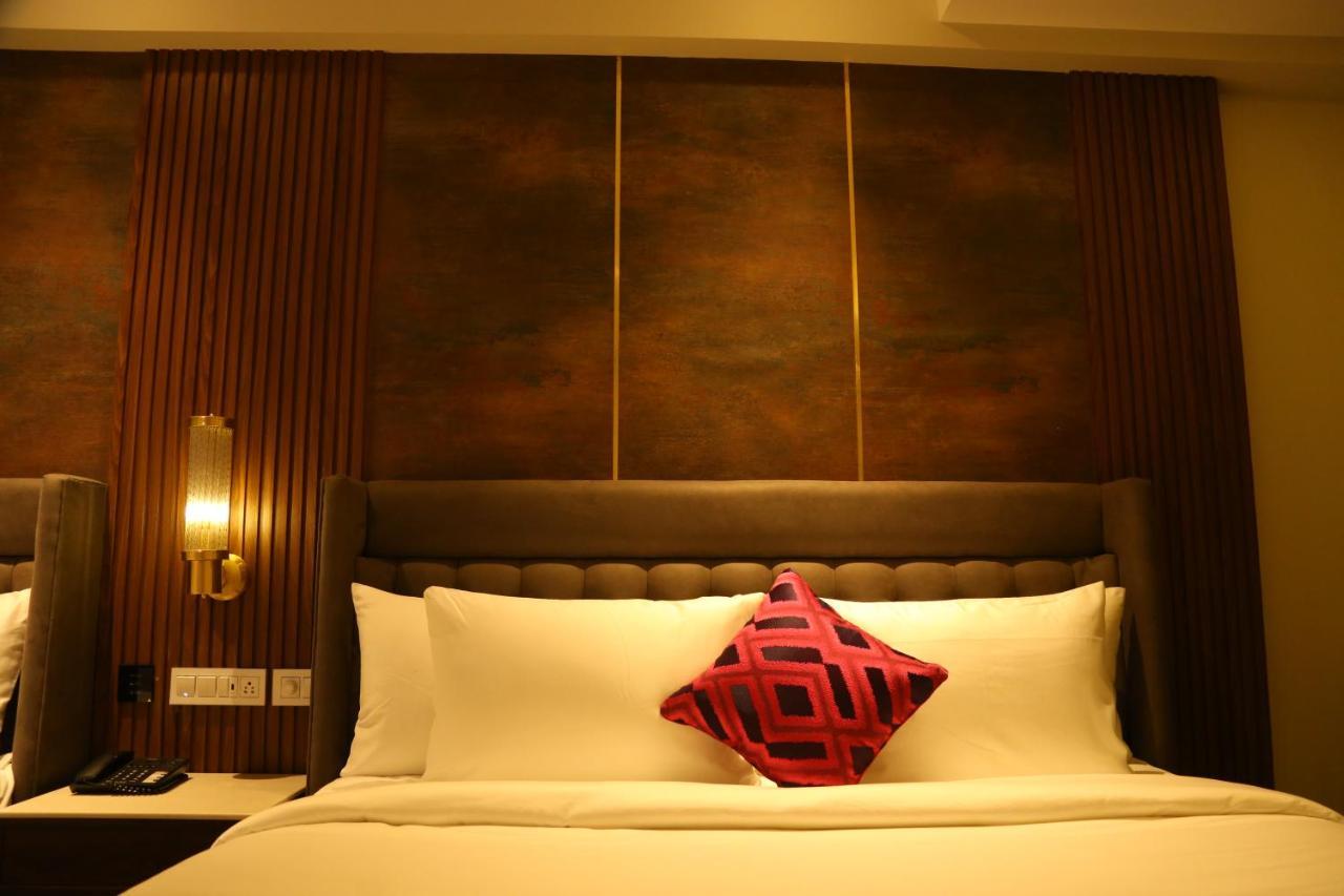 Dreamz Inn & Suites Zirakpur Dış mekan fotoğraf