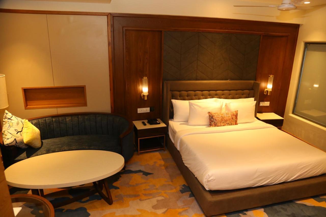Dreamz Inn & Suites Zirakpur Dış mekan fotoğraf