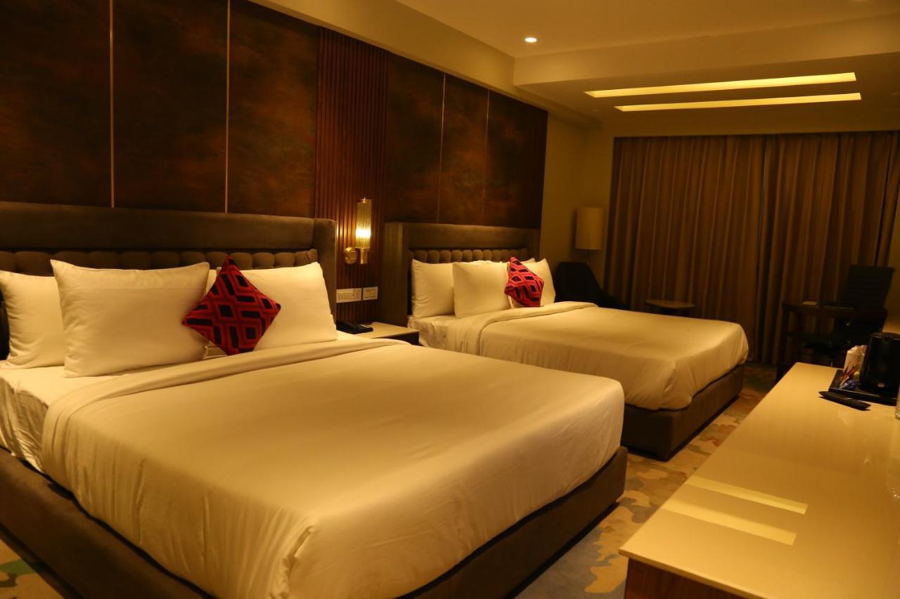 Dreamz Inn & Suites Zirakpur Dış mekan fotoğraf