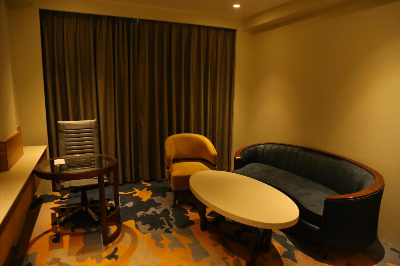 Dreamz Inn & Suites Zirakpur Dış mekan fotoğraf
