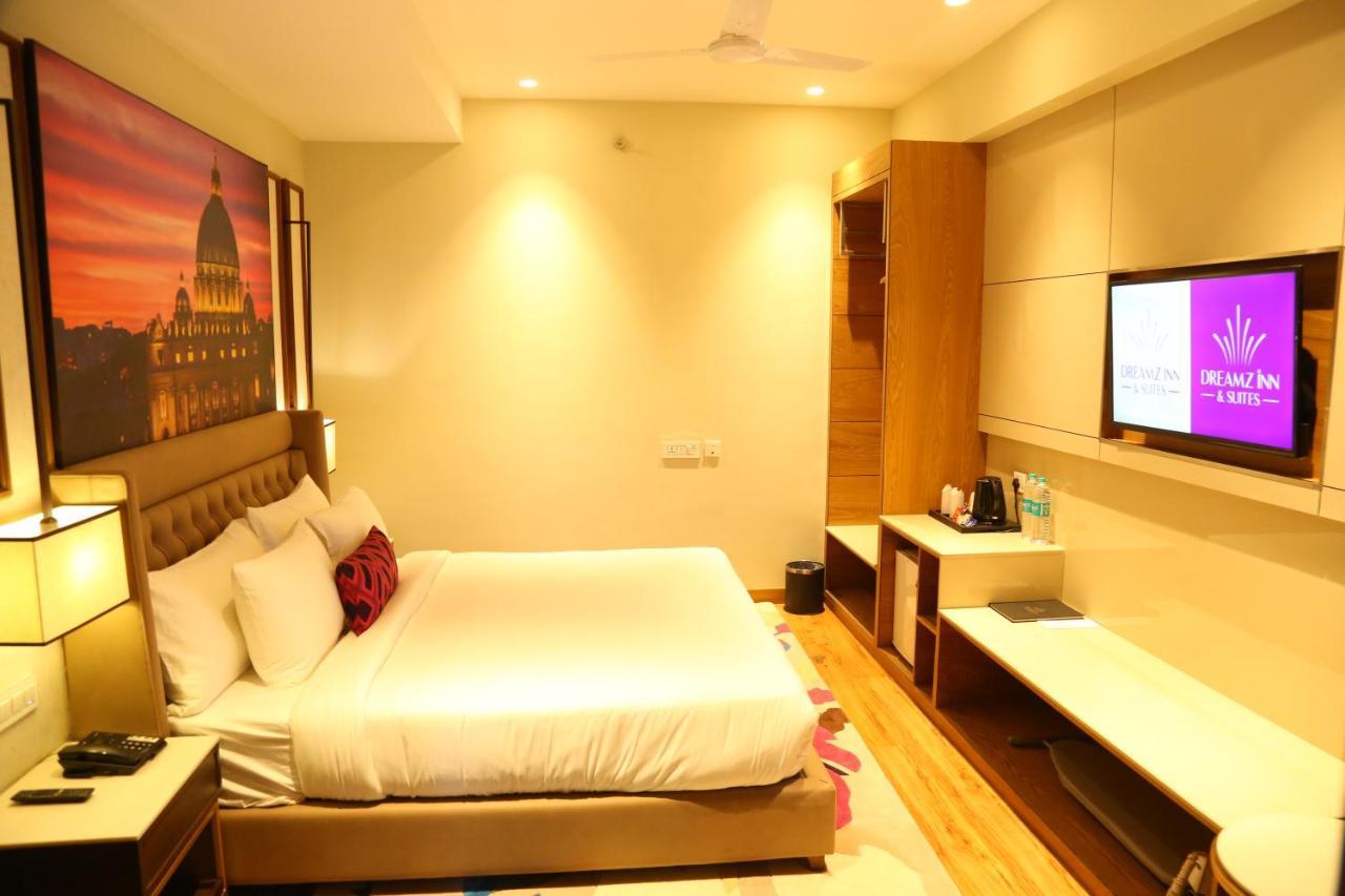 Dreamz Inn & Suites Zirakpur Dış mekan fotoğraf
