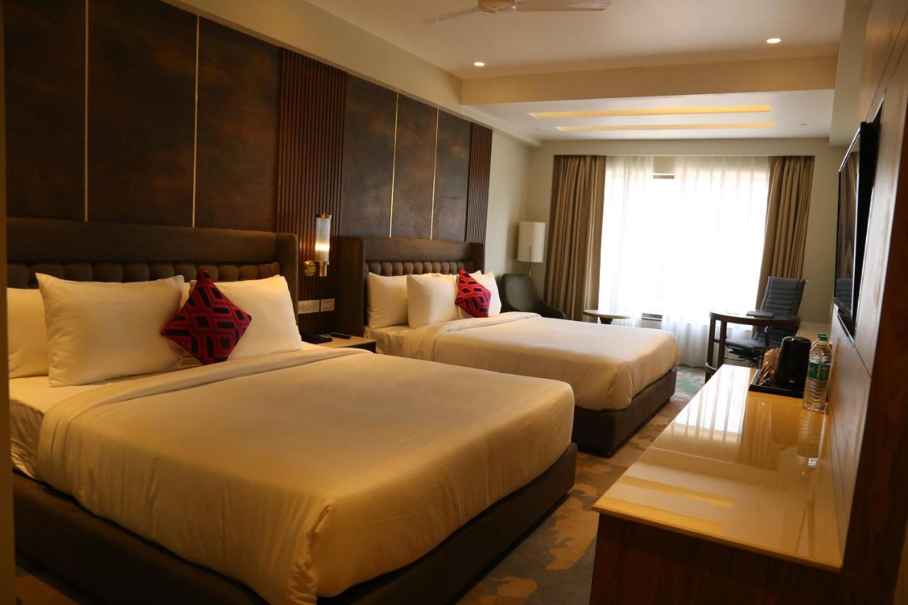 Dreamz Inn & Suites Zirakpur Dış mekan fotoğraf