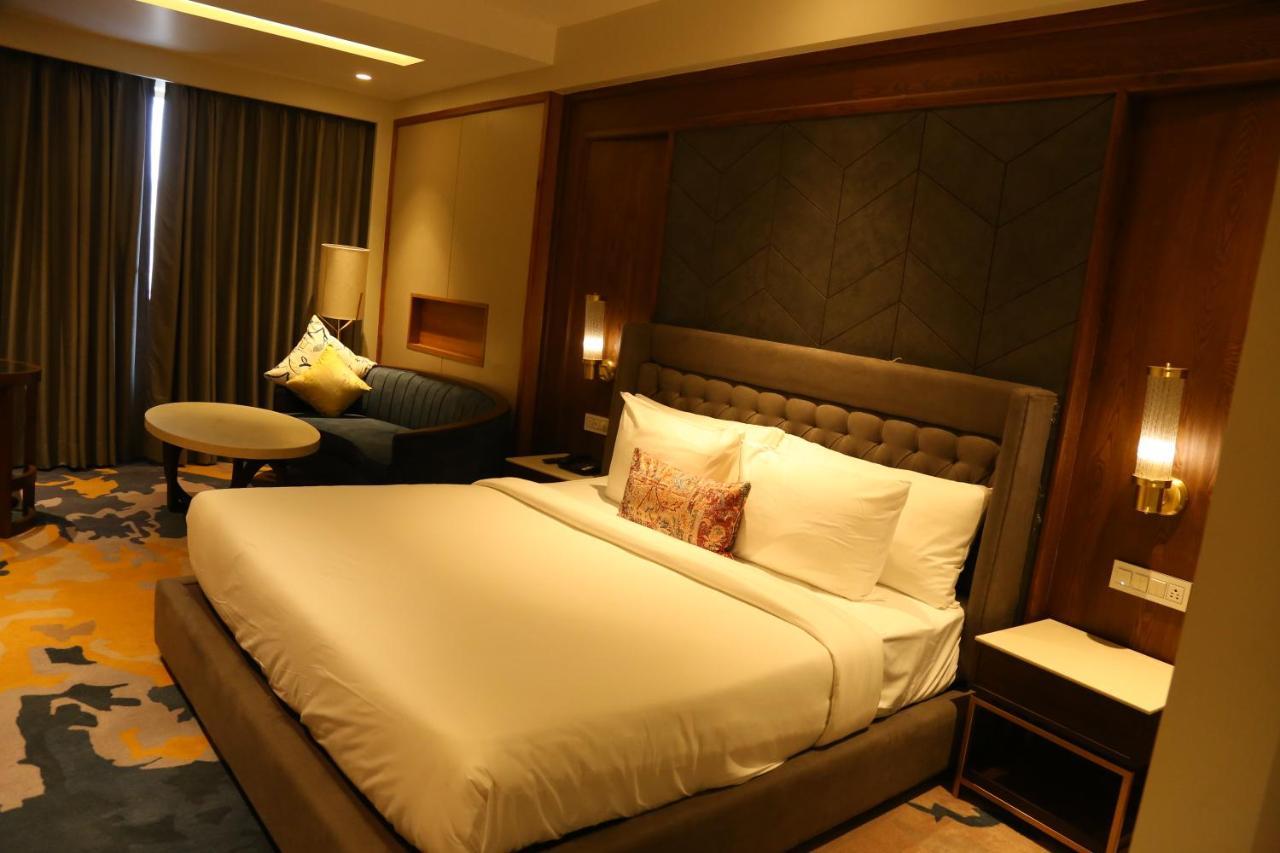 Dreamz Inn & Suites Zirakpur Dış mekan fotoğraf