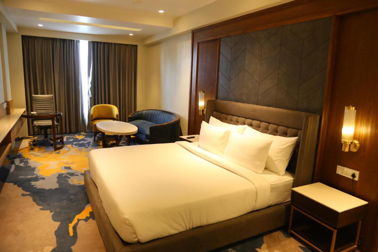 Dreamz Inn & Suites Zirakpur Dış mekan fotoğraf
