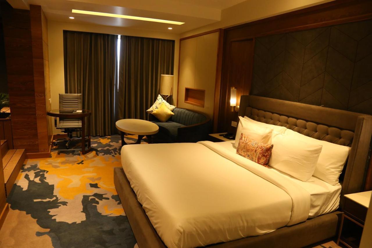 Dreamz Inn & Suites Zirakpur Dış mekan fotoğraf